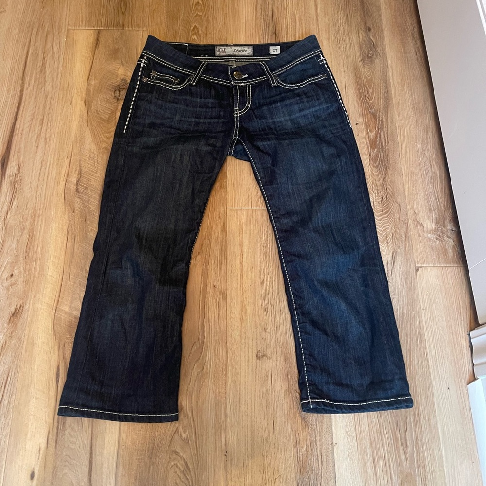 Buckle BKE Jeans Womens 27R Fit Dark Blue Denim Mid Rise Both Rhinestones@ back